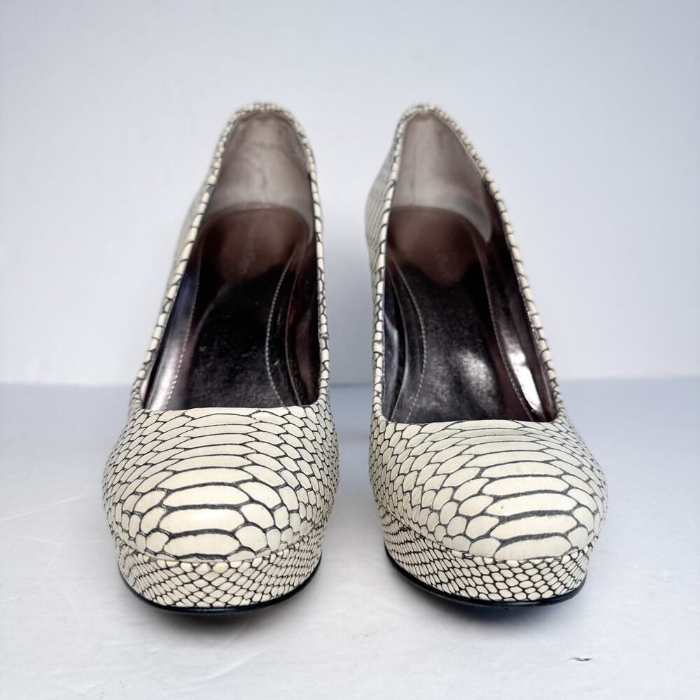 Calvin Klein Karsyn Python Embossed Leather Platform Pumps 7M - Picture 4 of 13